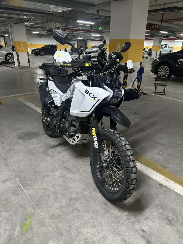贝纳利 BKX250