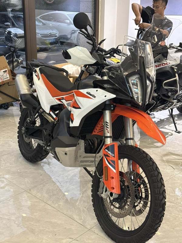 KTMR2R 890 Adventure
