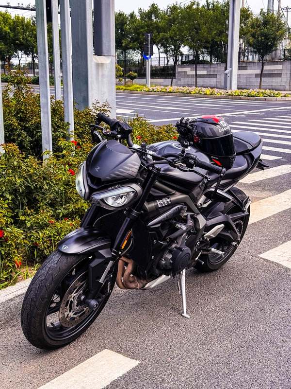 凯旋 Street Triple 765