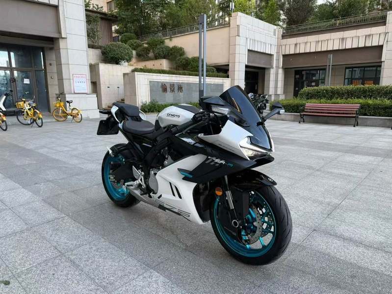 春风 675SR