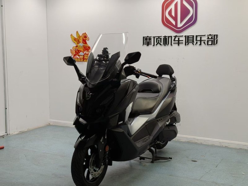 SYM三阳 巡弋 Cruisym 300