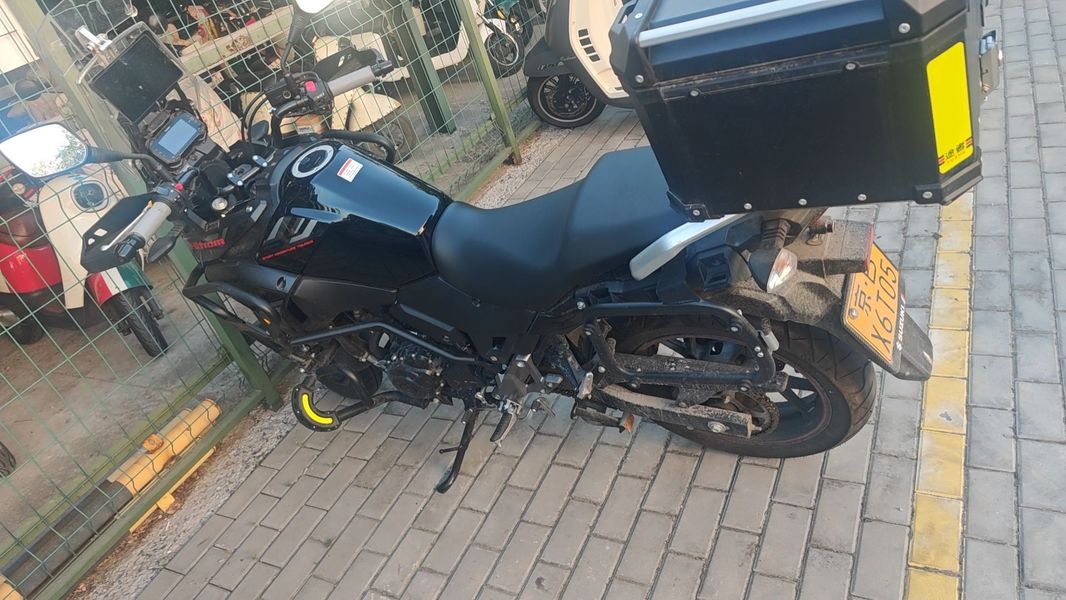 豪爵铃木 DL250