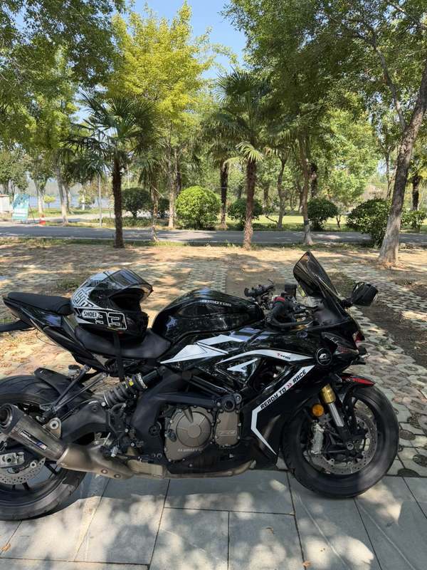 QJMOTOR 赛600