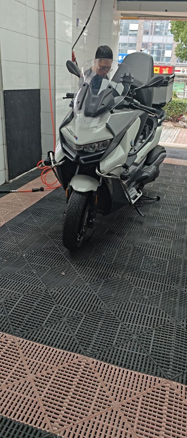 宝马 C 400