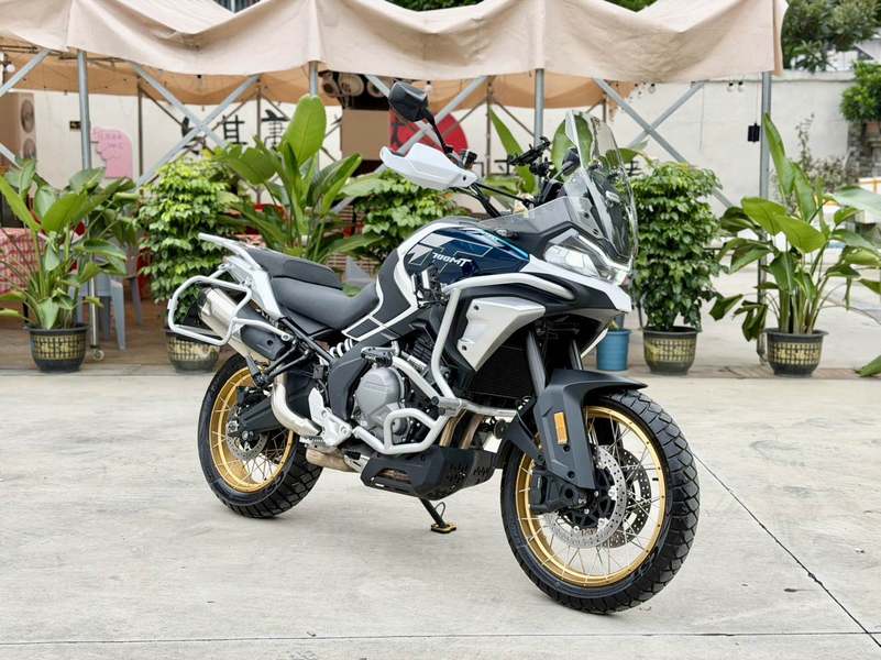 春风 700MT