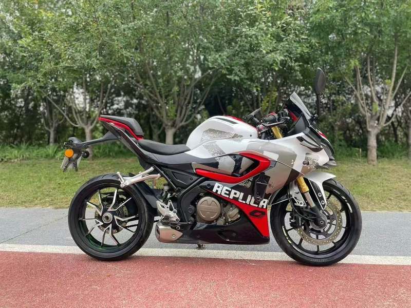 QJMOTOR 赛250
