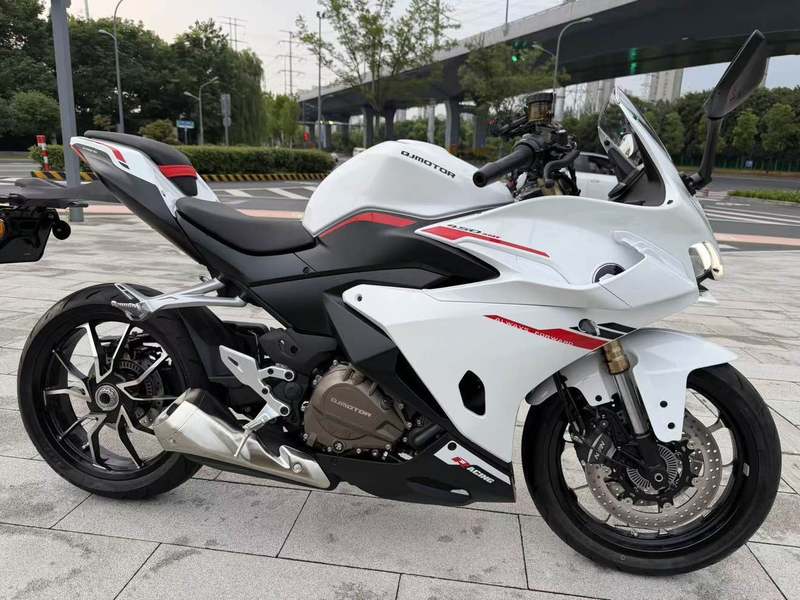 QJMOTOR 赛450