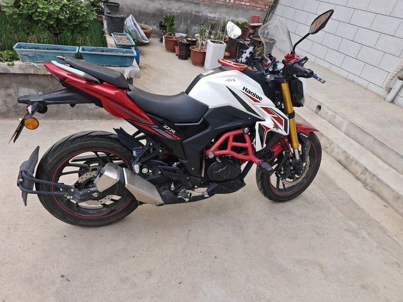豪爵 DR150