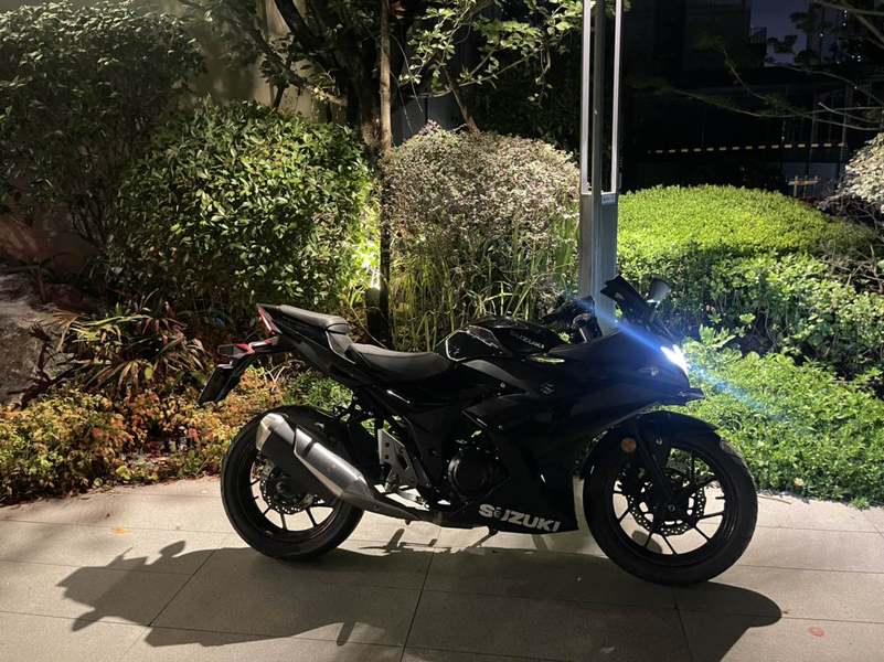 豪爵铃木 GSX250R
