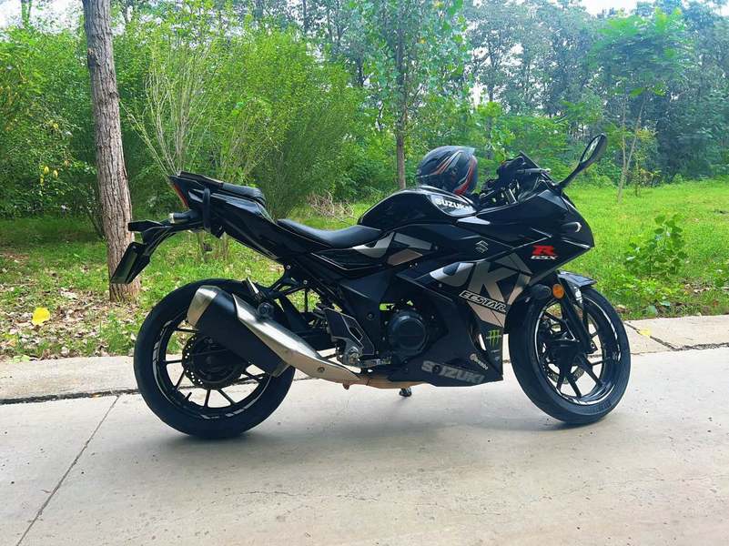 豪爵铃木 GSX250R