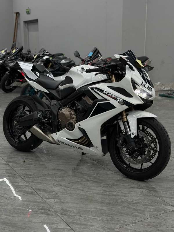 本田DREAMWING CBR650R
