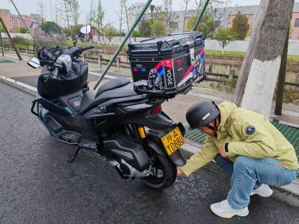 无极 SR250GT
