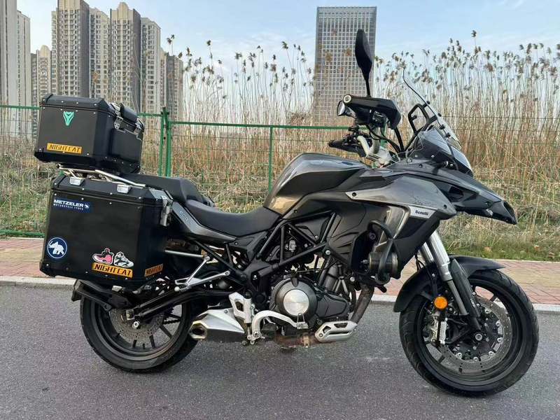 贝纳利 金鹏 TRK502