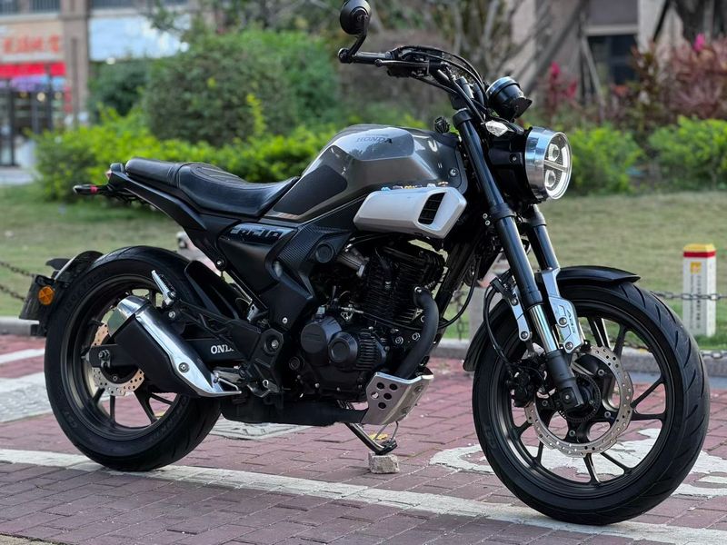 新大洲本田 CBF190TR