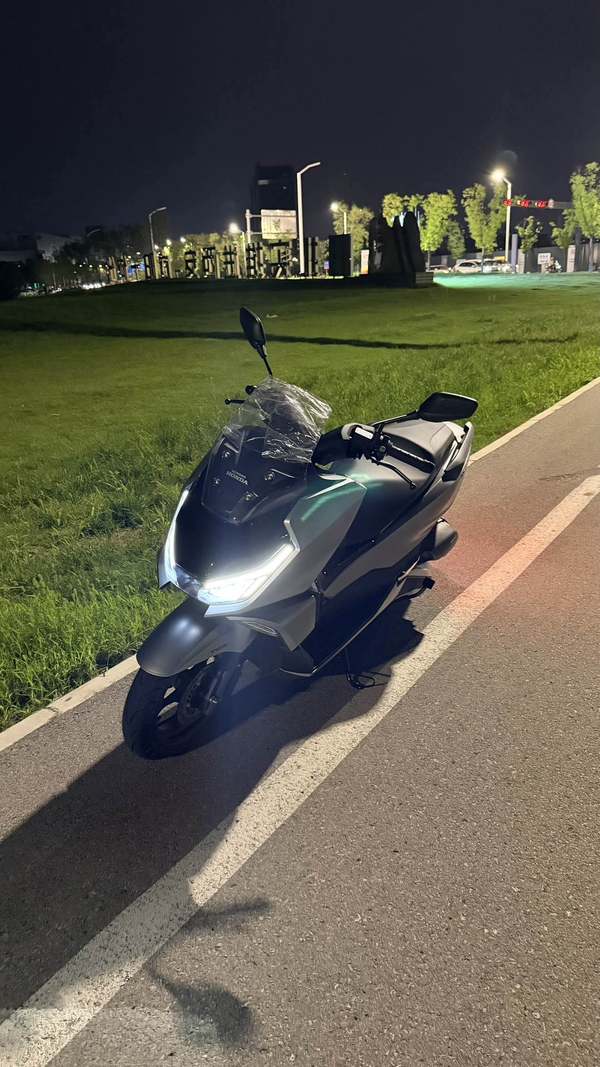 新大洲本田 NS150GX