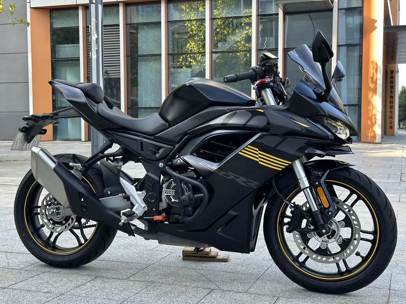 无极 250RR