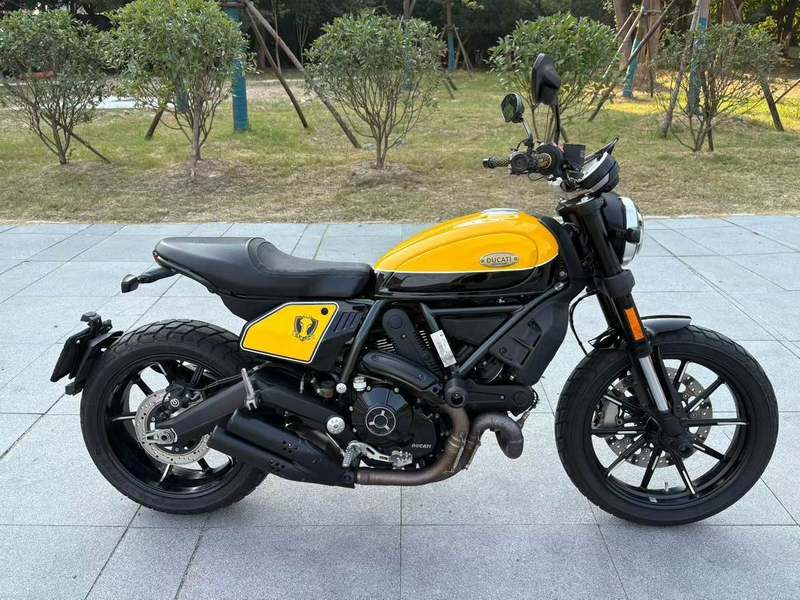 杜卡迪 Scrambler 800