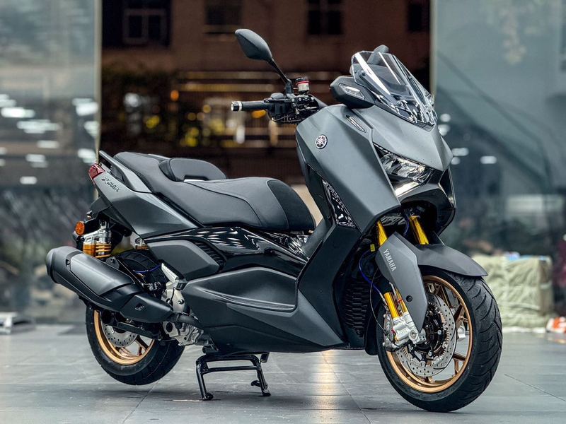 雅马哈 XMAX