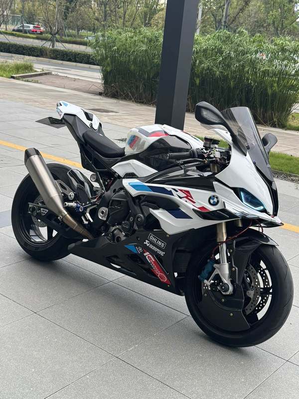 宝马 S 1000 RR