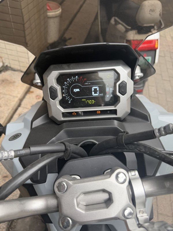 SYM三阳 Husky ADV 150
