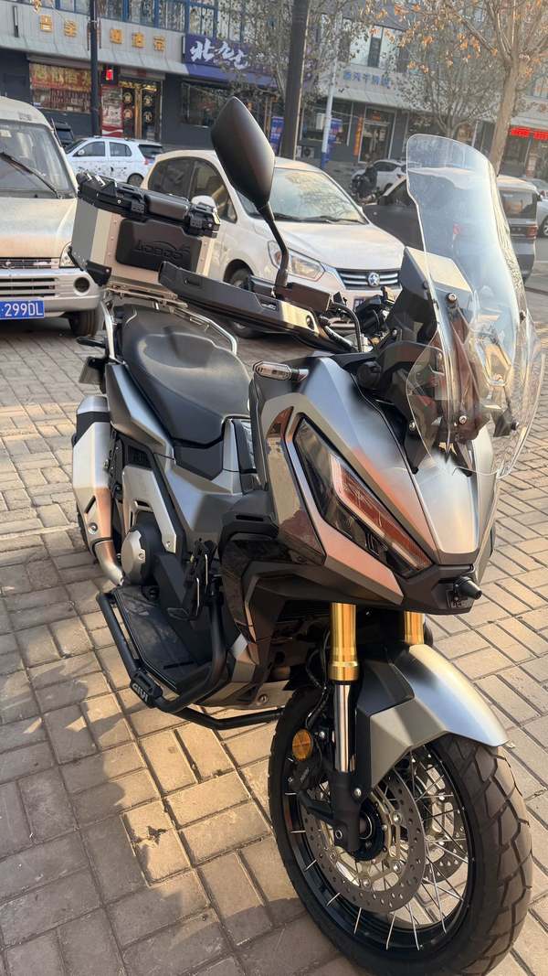 本田DREAMWING X-ADV 750