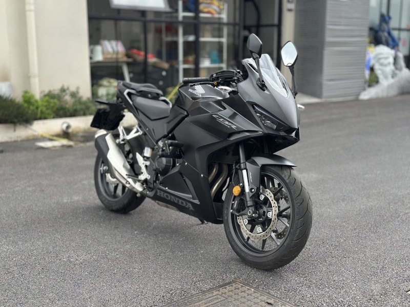 本田WING CBR400R