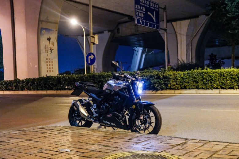本田WING CB400F