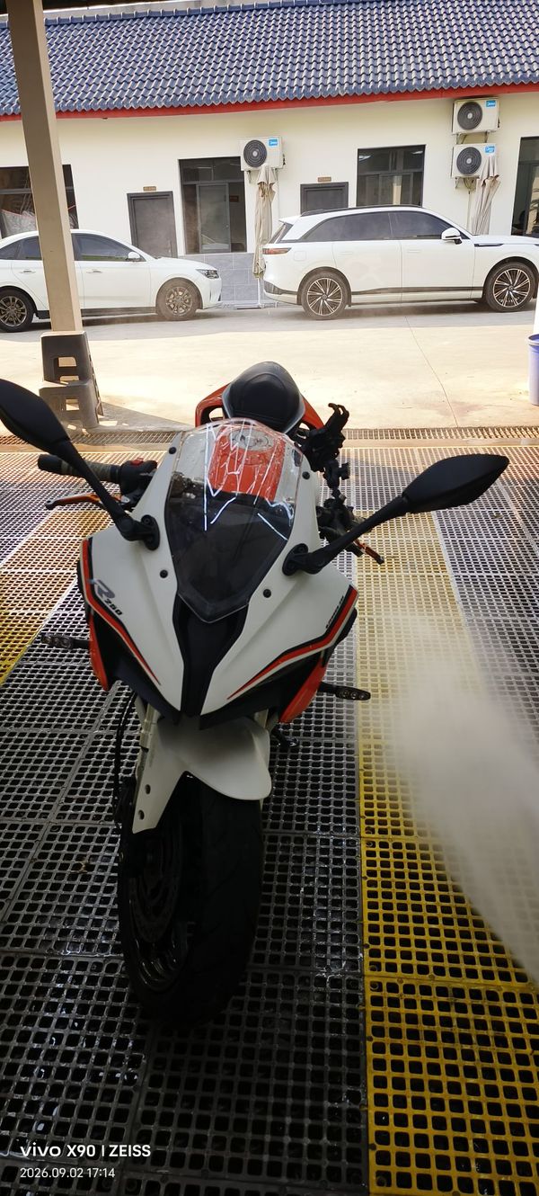 QJMOTOR 赛250