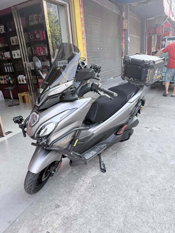 豪爵 UFR150