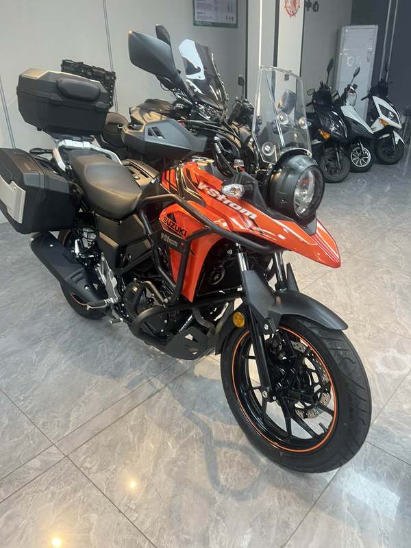 豪爵铃木 DL250