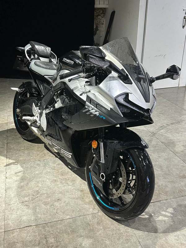 春风 675SR