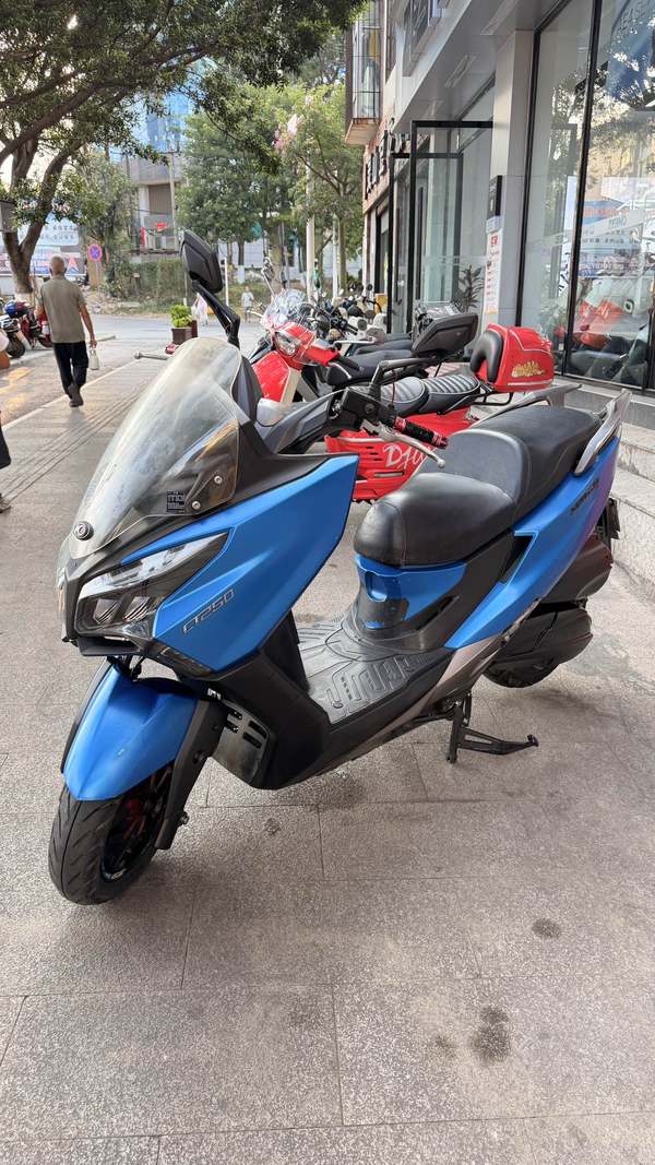 光阳 赛艇 CT250