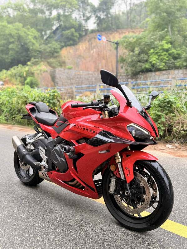 QJMOTOR 赛600