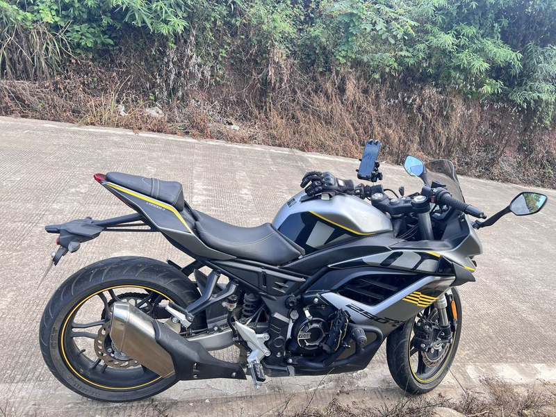 无极 250RR