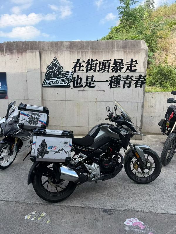 五羊本田 猛鸷 CB190X