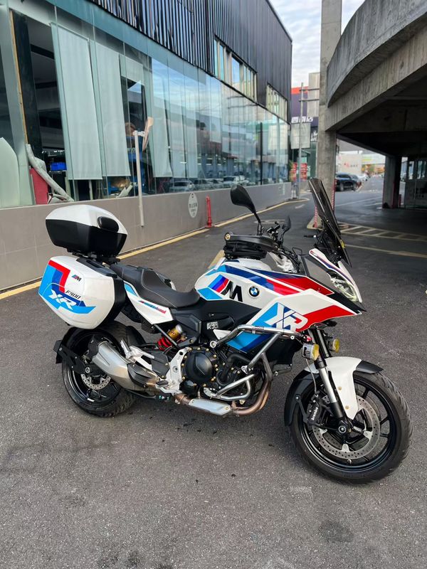 宝马 F 900 XR
