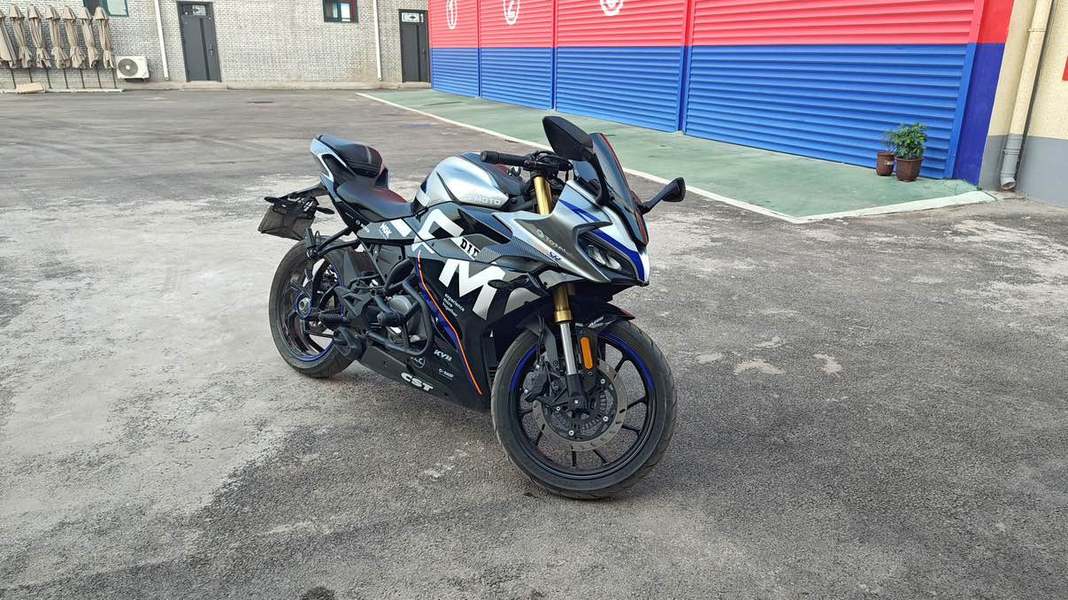 春风 250SR