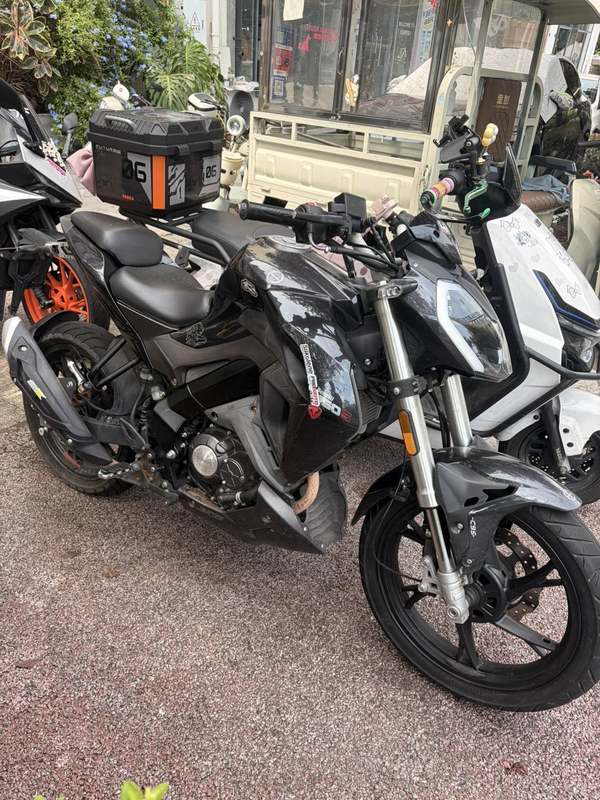 贝纳利 小迅龙 BN150S
