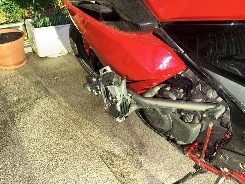本田WING CBR400R