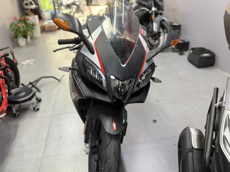 宗申阿普利亚 GPR250R
