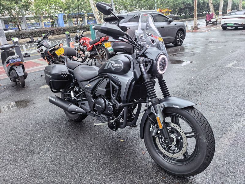 豪爵 TR300