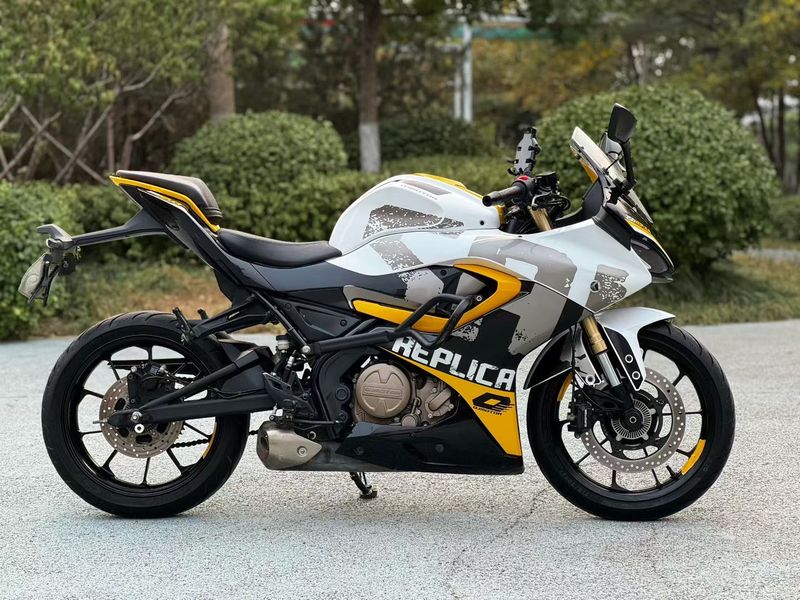 QJMOTOR 赛250