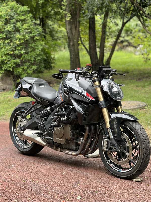 QJMOTOR 追600
