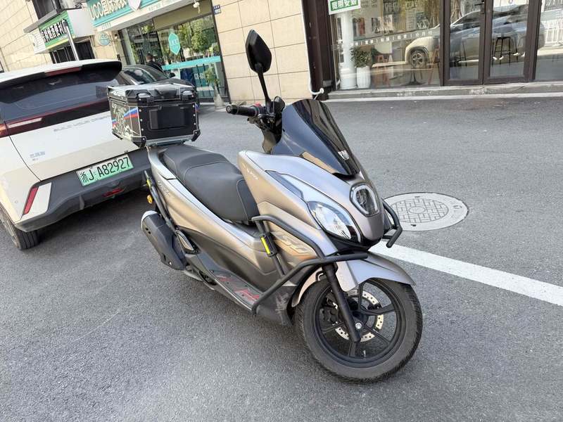 豪爵 UFR150