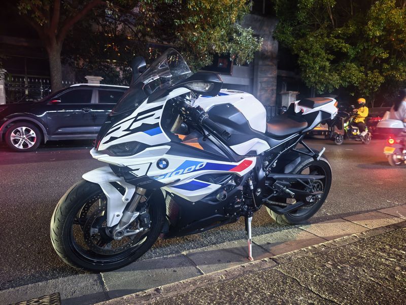 宝马 S 1000 RR