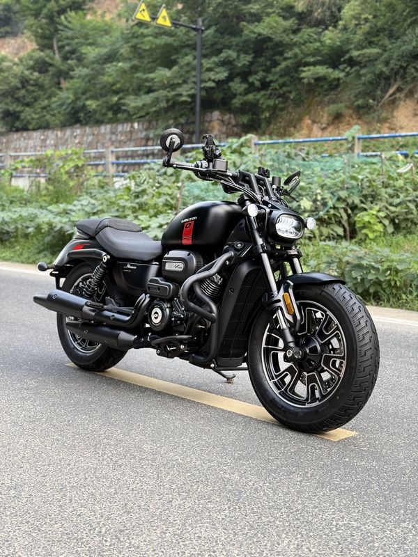 QJMOTOR 闪250