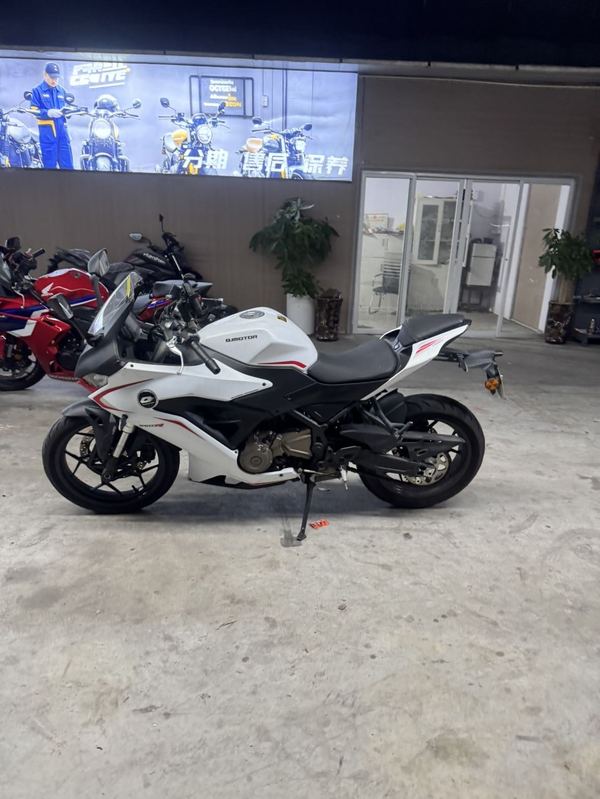 QJMOTOR 赛250