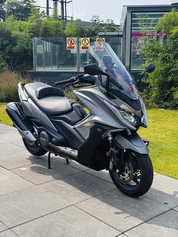 光阳 AK550