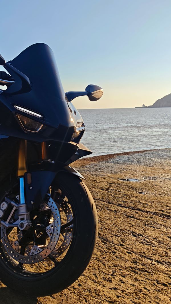 张雪机车 500RR