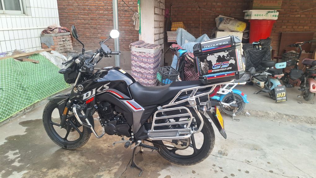 豪爵 DKS150